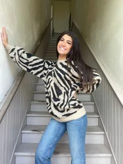 Honeysuckle Rose Boutique Show Me Your MuMu Duke Sweater 11 Honeysuckle Rose Boutique Show Me Your MuMu Duke Sweater -Skirt Sales Store image 95c98271 7f7c 4f35 91ec fafe95d3a7ff