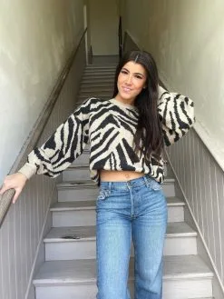 Honeysuckle Rose Boutique Show Me Your MuMu Duke Sweater 12 Honeysuckle Rose Boutique Show Me Your MuMu Duke Sweater -Skirt Sales Store image d4c3b71d 6005 4e3f 8ec8 371a06549fce